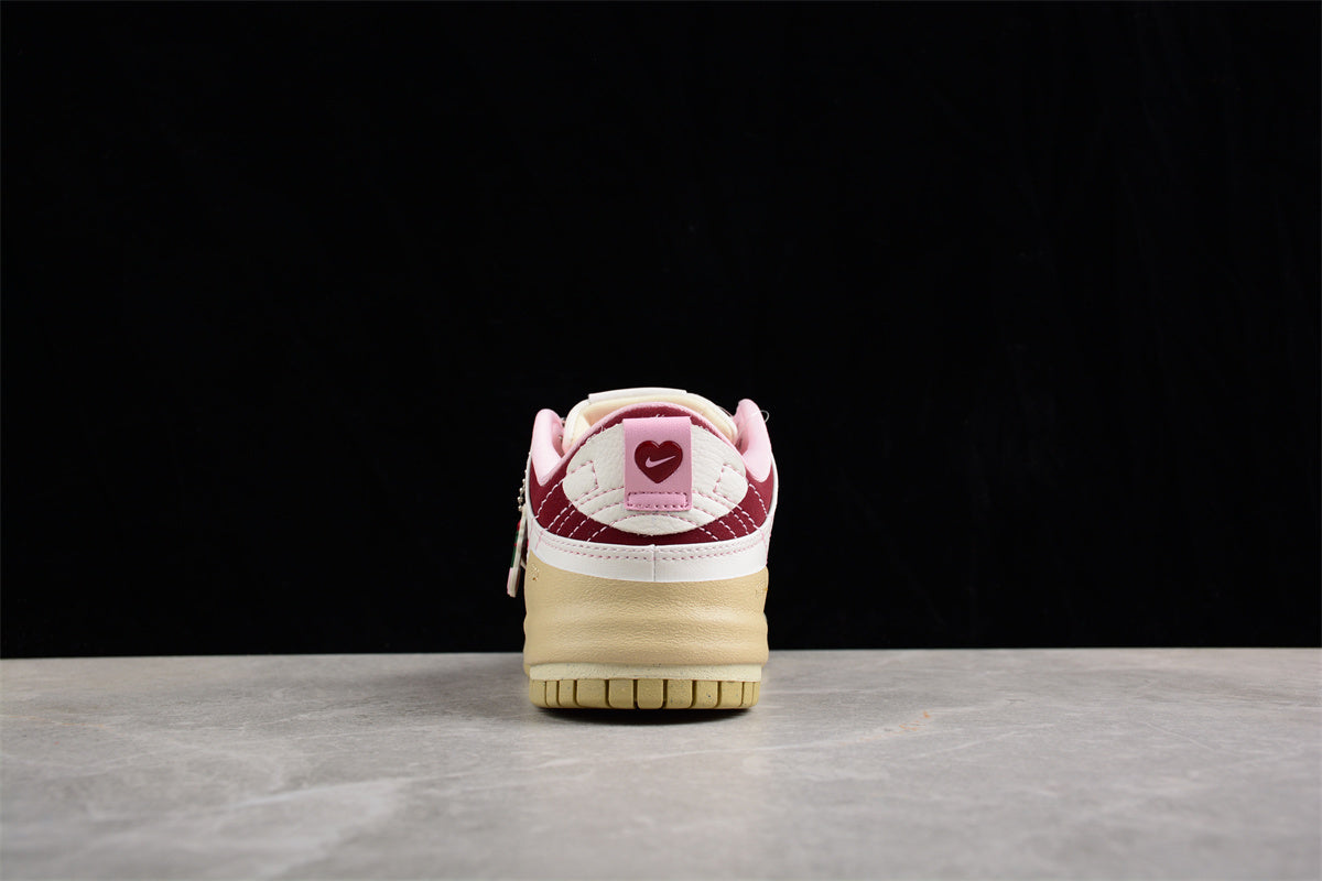  Nike Dunk Low Disrupt 2 "Valentine's Day" 