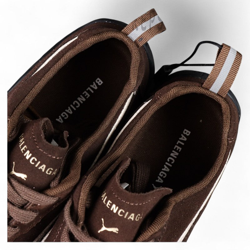 Balenciaga Speedcat Suede in Brown