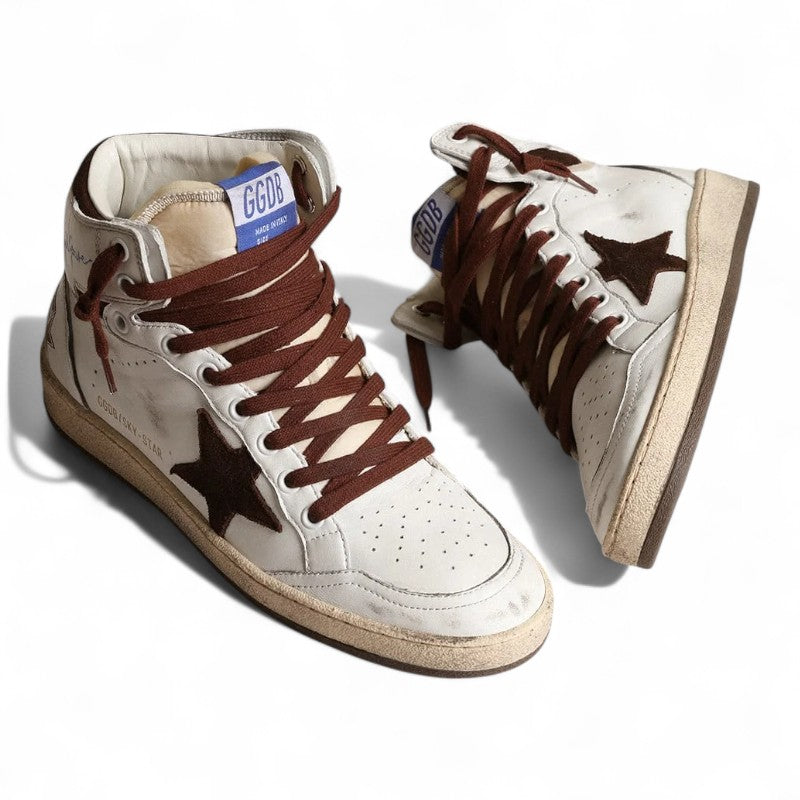 Sky-Star sneakers in white nappa leather with a chocolate suede star