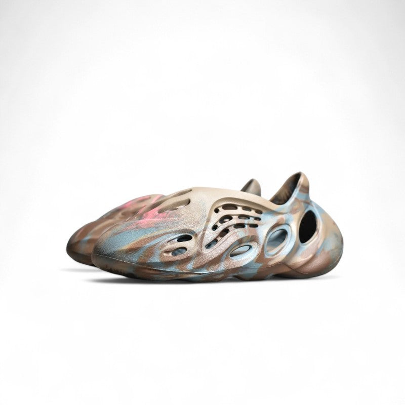  Yeezy Foam Runner ‘MX Sand Grey’ 