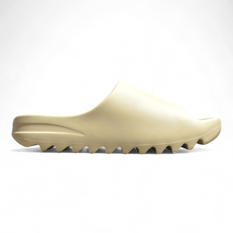 Yeezy Slide 'Bone'