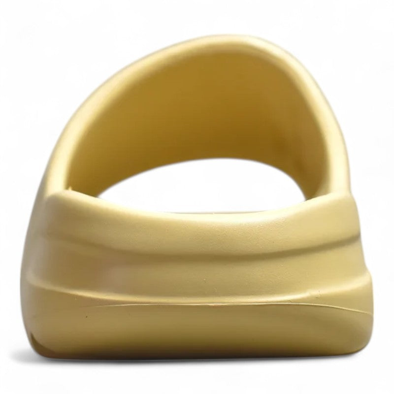 Yeezy Slide ‘Desert Sand’ – FW6344
